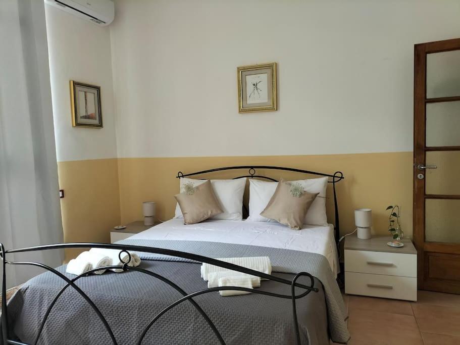 Casa Marta Apartment Каляри Екстериор снимка