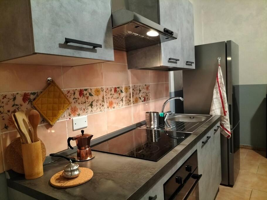 Casa Marta Apartment Каляри Екстериор снимка
