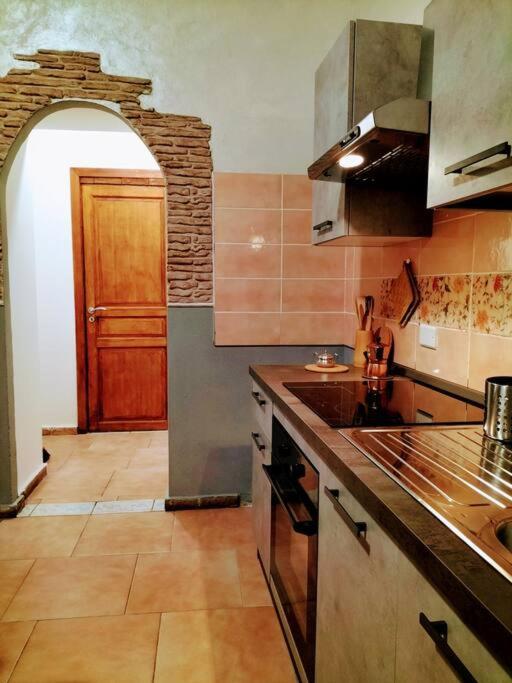 Casa Marta Apartment Каляри Екстериор снимка